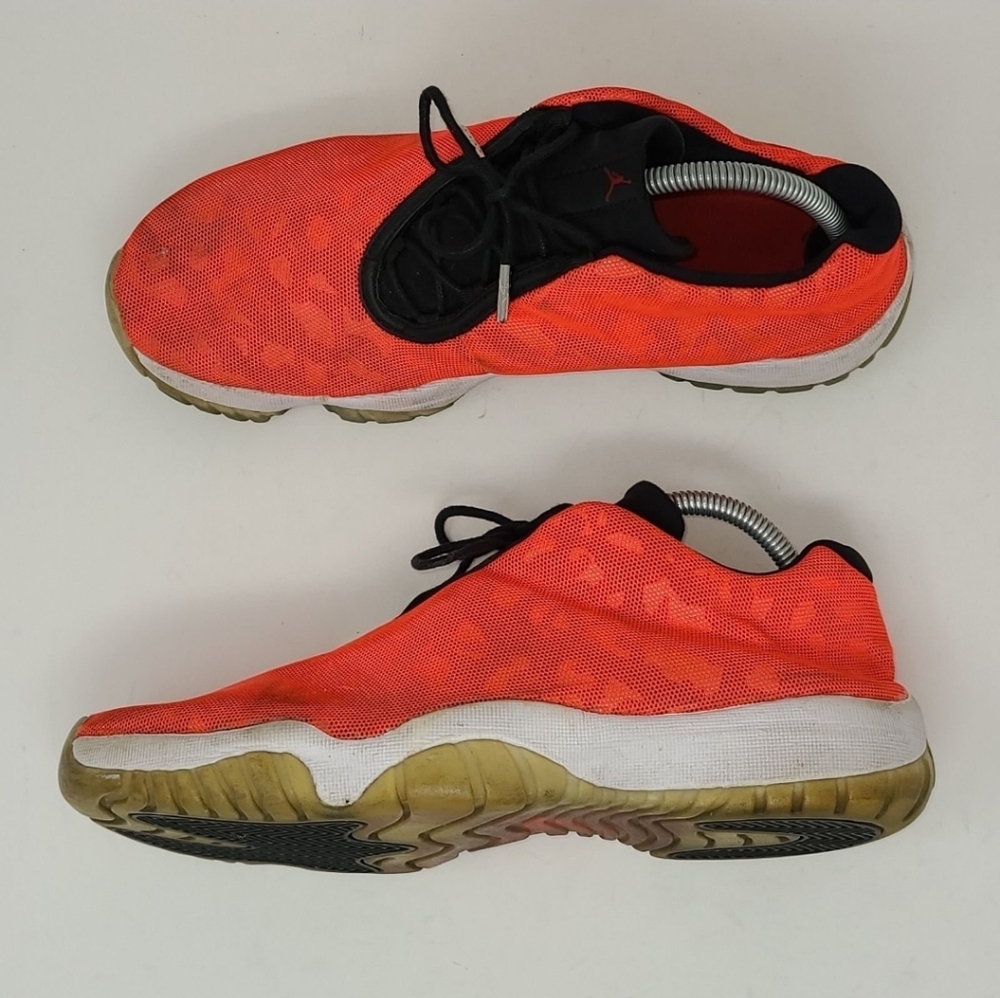 Nike Air Jordan Future Low Men's Size 10 Gym Infrared 718948-622 Sneaker Shoes